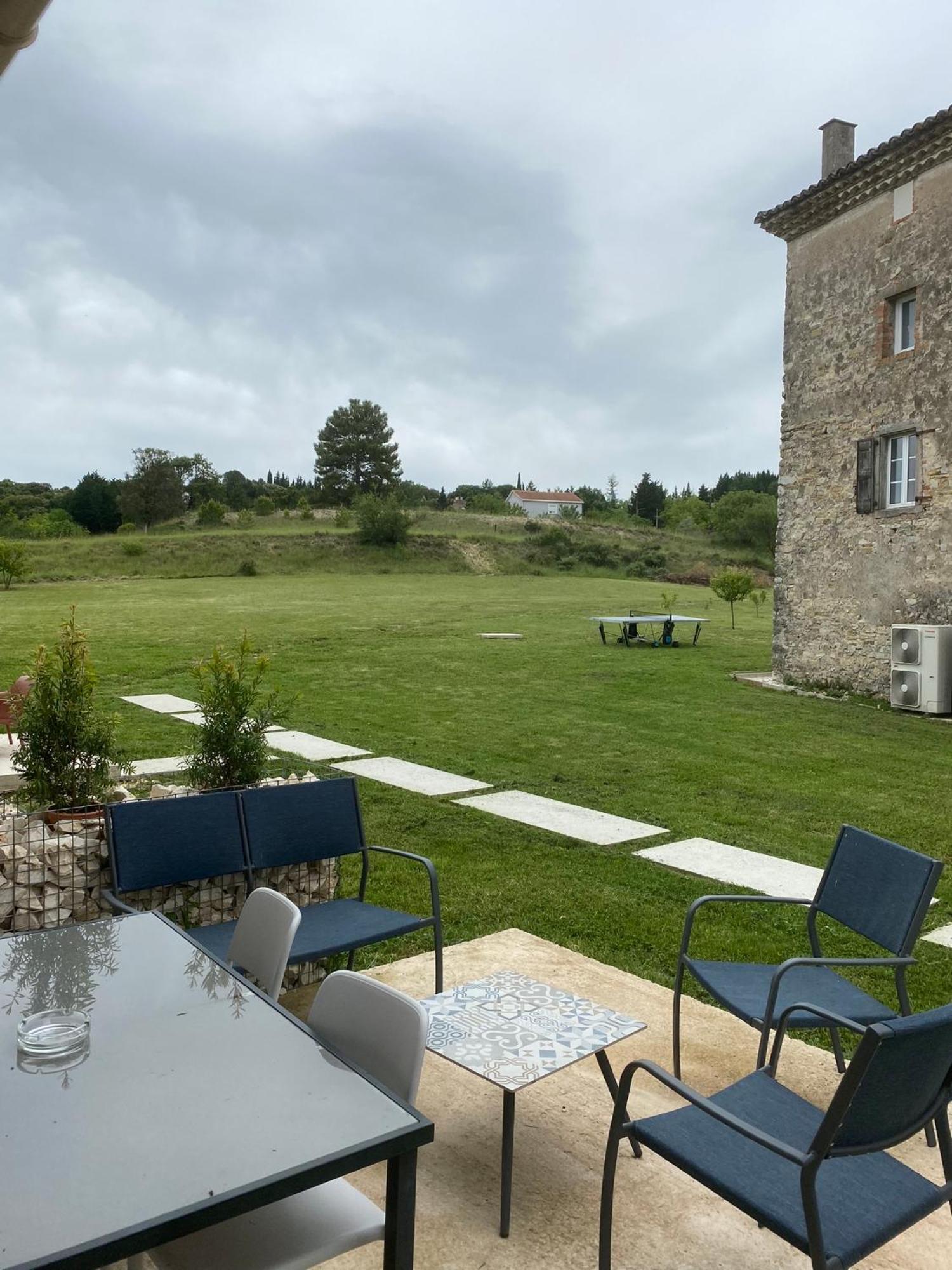 Logis Dans Ancien Relais De Poste Apartment Saint Julien Les Rosiers